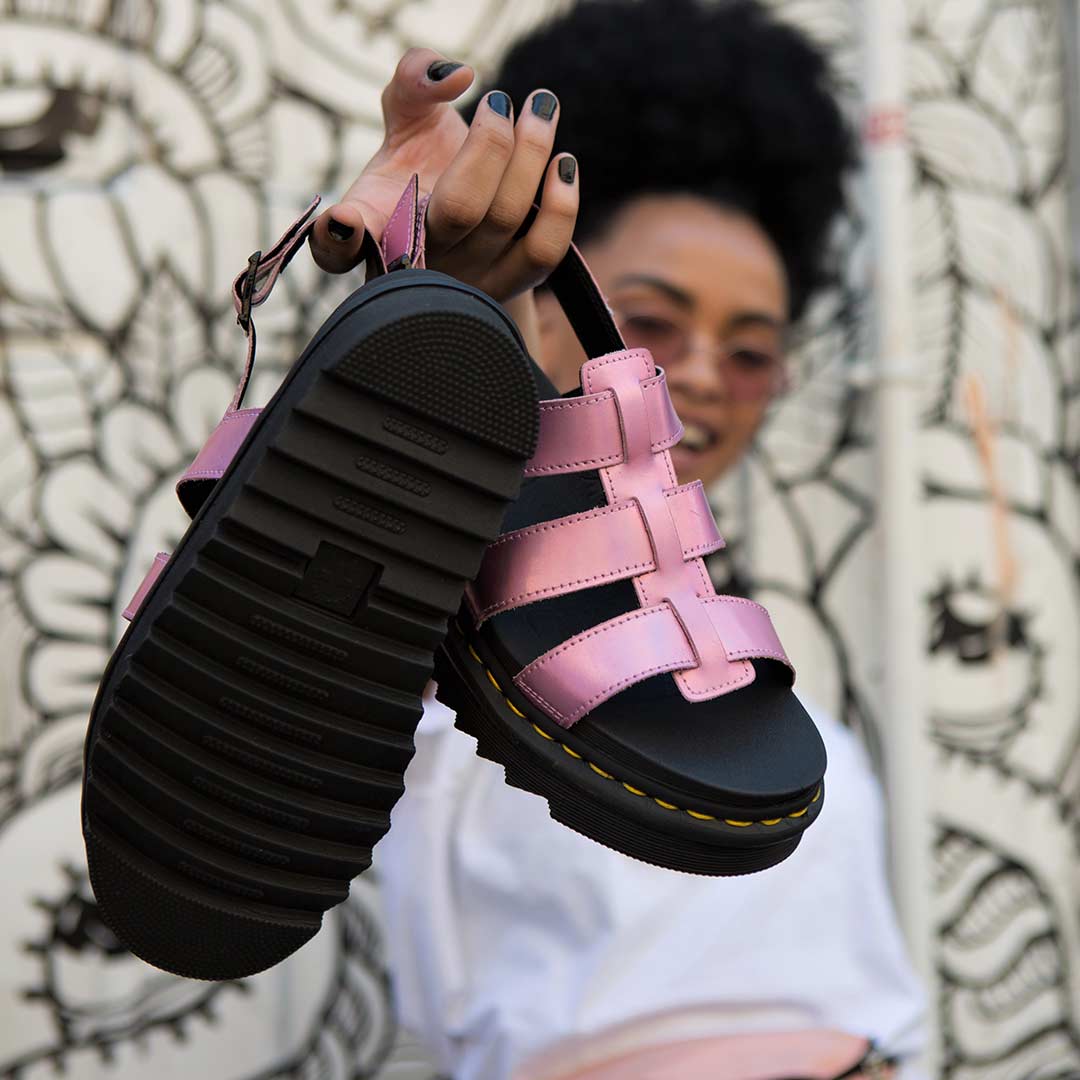 dr martens yelena pink