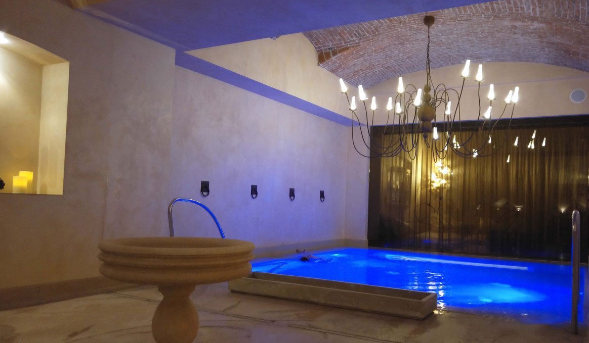 CityguruCard's tweet photo. Immergiti nel totale benessere. Nella #spa Amore &amp; Psiche dello @ChateauMonfort sarai avvolto da un'atmosfera unica. 
Sconti con @CityguruCard!
https://t.co/y45zFx8BJo https://t.co/83xdvZU4K3