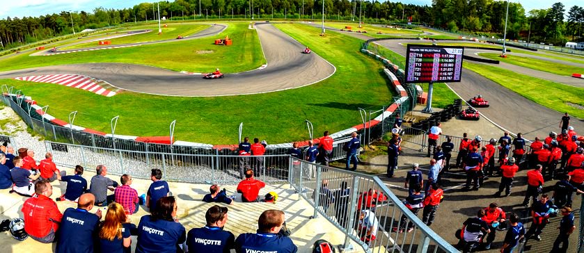 KartingGenk's tweet photo. Welke collega of vriend daag jij uit voor een kartsessie op het beroemde pro circuit? Kom samen naar kart after work op woensdagavond 16 mei en voeg de daad bij het woord! Meer info: https://t.co/RllxnPx7mO https://t.co/7DrjV8YLP2