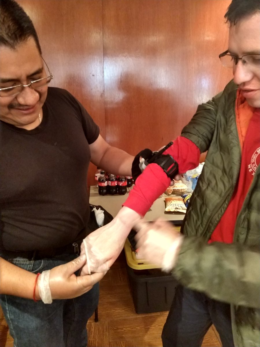 CCERUEMex's tweet photo. Curso Stop The Bleeding Control Basic
#quenadiemueraporunsangrado
#stopthebleed
#CEEME https://t.co/idTvvYGYln
