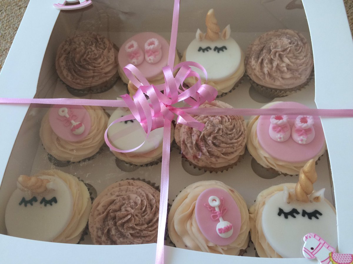 poppyscupcakes's tweet photo. Cupcakes for another baby shower boxed up and ready to go... Visit our website at: https://t.co/rdhKYgyvmx or Tel:07824 705364 #QueenOf #SBS #babyshower #babygirl #babyshowergift 🌸🌸🌸 https://t.co/4BaByJ86Ss