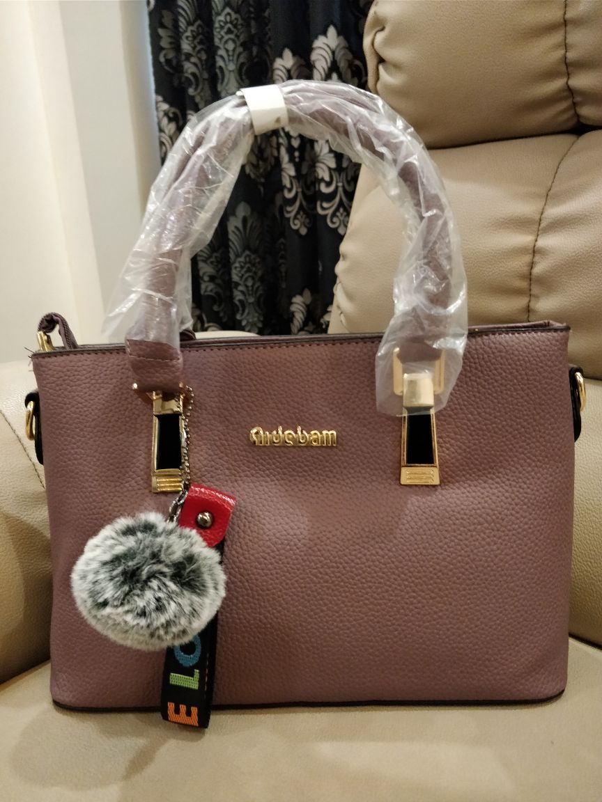 trendy sling bags 2018