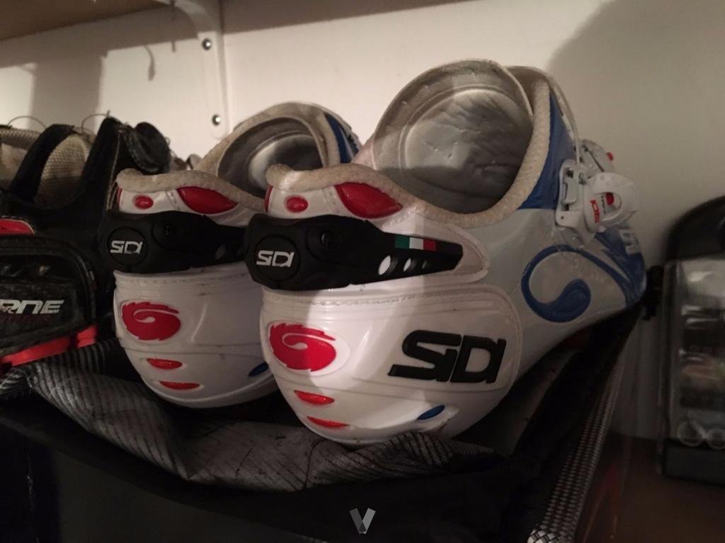 EnriqueSanz8's tweet photo. Lo acabo de encontrar en vibbo: Zapatillas Sidi wire https://t.co/gtMXoI10Wm https://t.co/6PlGO9YXqZ