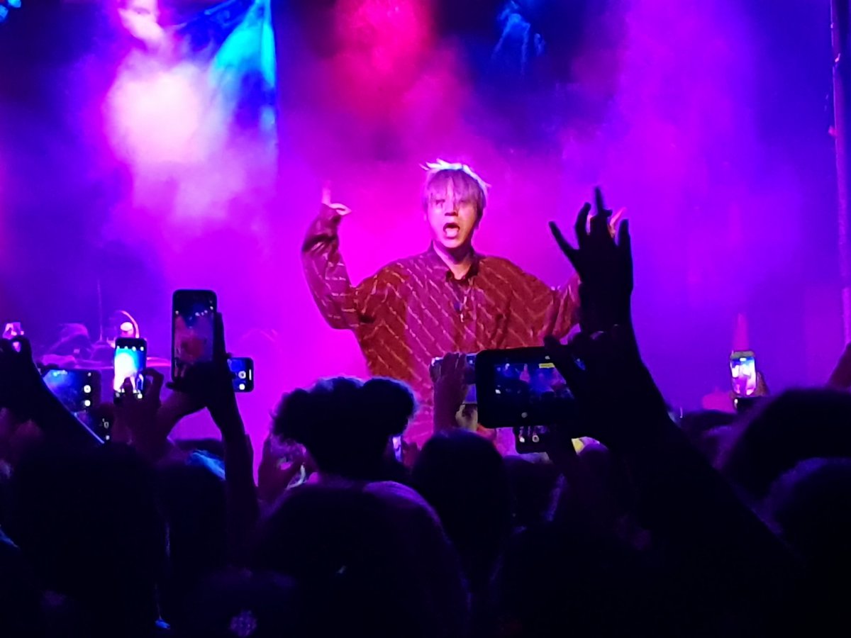 MarrowsAreCool's tweet photo. Penomeco last night, the crowd was wild! 🇬🇧 https://t.co/XjoHR3Ub8B