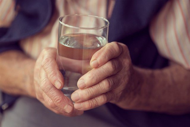 SOCIEDADSEMAL's tweet photo. Los adultos de mediana edad y mayores a menudo muestran una peor percepción de la sed, lo que los pone en riesgo de deshidratación y posteriormente puede reducir los beneficios del ejercicio relacionados con la salud cognitiva
https://t.co/8zIbVEmiC8 https://t.co/IOcuNAijZi
