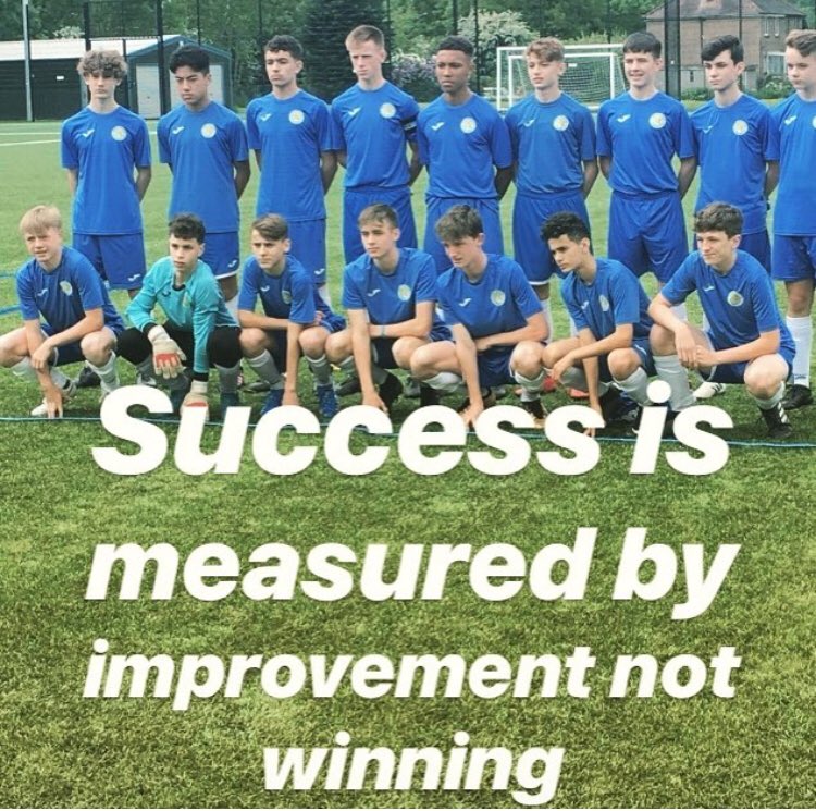 Lou Young ✂️ 🔮 tweet media