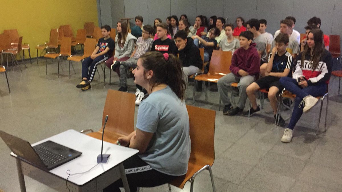 EscolaProa's tweet image. Videoconferència #videotrams 2n Eso amb @escolaguinardo #sharetolearn @FTrams