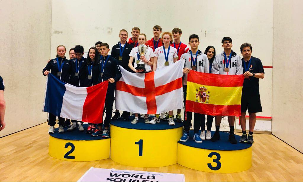 Well done to the juniors who took part and won gold in the U15s and U17s European Team Champ this weekend.  Especially @mprowling from Middlesex, <a href="/SouthgateJnrs/">Southgate Jnr Squash</a> /<a href="/S_SR_C/">SSRC</a>  and <a href="/AshmoleAcademy/">Ashmole Academy</a> who made her debut and also captained the team.