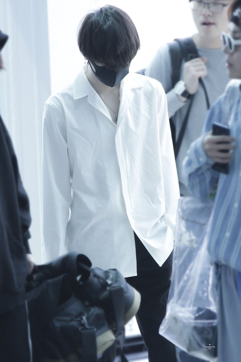 caramelvs9395's tweet photo. #방탄소년단 #민윤기 #슈가 #SUGA @BTS_twt
180514 인천출국 https://t.co/O2lLt4HZs7