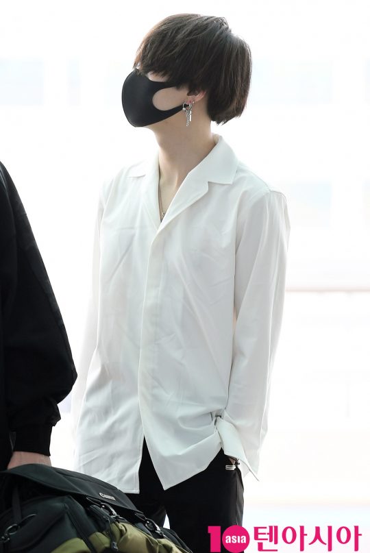 着用 ON:E ユンギ BTS アノラック　新品　フリーサイズ MOS SUGA