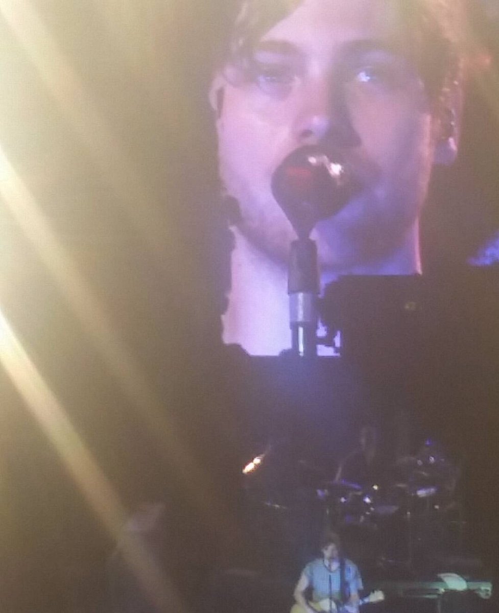 Ludovicachiapp5's tweet photo. Two years ago. #soundslivefeelslive #ROME2016 @5SOS @Luke5SOS @Ashton5SOS @Michael5SOS @Calum5SOS https://t.co/tuIf3NGGBf