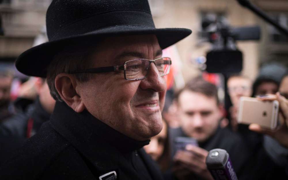 CinocheInsoumis's tweet image. Quand on me demande si Jean luc Mélenchon était un homme bien, ou s’il n’y avait rien que de la passion politique en lui, je fais toujours la même réponse. Je dis : « C’était mon candidat ». #roadtoperdition #roadtosalvation #Franceinsoumise