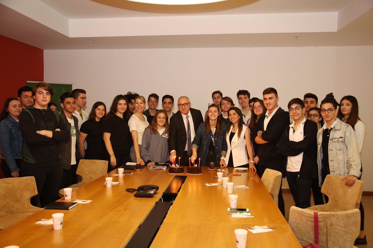 BetulErok's tweet photo. Öğrenci Meclislerimiz ile başarılı bir senenin sonuna https://t.co/oAlwsSy5R2şkanlık seçimi sürecinden bugüne büyük yol kat ettiler. Geldikleri seviye "GURUR" verici! Kariyerlerine donanımlı bireyler olarak #OnursalBaşkan olarak devam edecekler. #tmba2018 @AliRizaLule @salhakbay https://t.co/Wj6vQOktU1