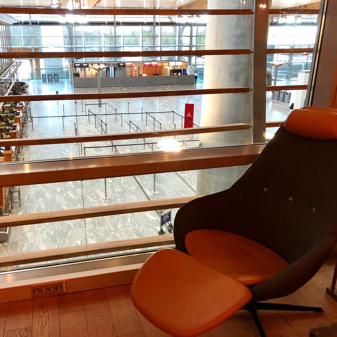 NoMasCoach's tweet photo. Quick stop at the #OSLLounge at @Oslolufthavn for some snacks before our @British_Airways flight to #London and beautiful #Nordic design
#Scandinavia #Norway #Norge #Oslo #airport #lounge #firstclass #travel #instatravel #upgrade #luxury #clubeurope https://t.co/9wORrZxfn0
