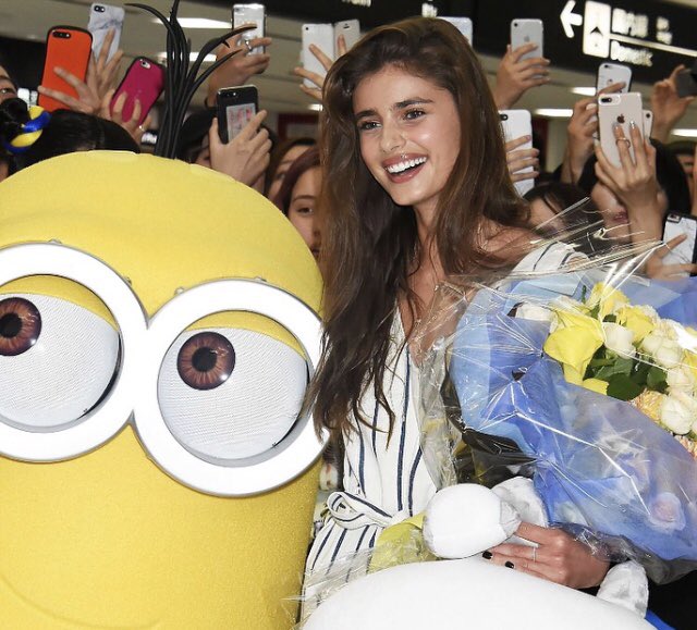 TaylorHill__JP's tweet photo. ユニバーサルスタジオジャパンがTaylorをお出迎え♡

大阪いっちゃいますね🤔❤️ https://t.co/arFKda2tui