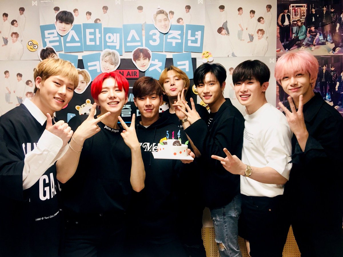 HooMonstaXBR's tweet photo. [ATUALIZAÇÃO] 14.05.18 Twt @OfficialMonstaX 🎂

[#MONSTA_X]
14.05.18 #MONSTAX3Anos
Parabéns pelo 3° aniversário de debut do #MONSTAX!

<Junto com os Monbebes #THANKU_514>
Vamos ter um momento feliz hoje ❤

#몬엑3살ㅊㅋㅊㅋ
#몬스타엑스3주년
#3YearsWithMonstaX

cr eng: fymonsta-x https://t.co/sijmuBqzSg