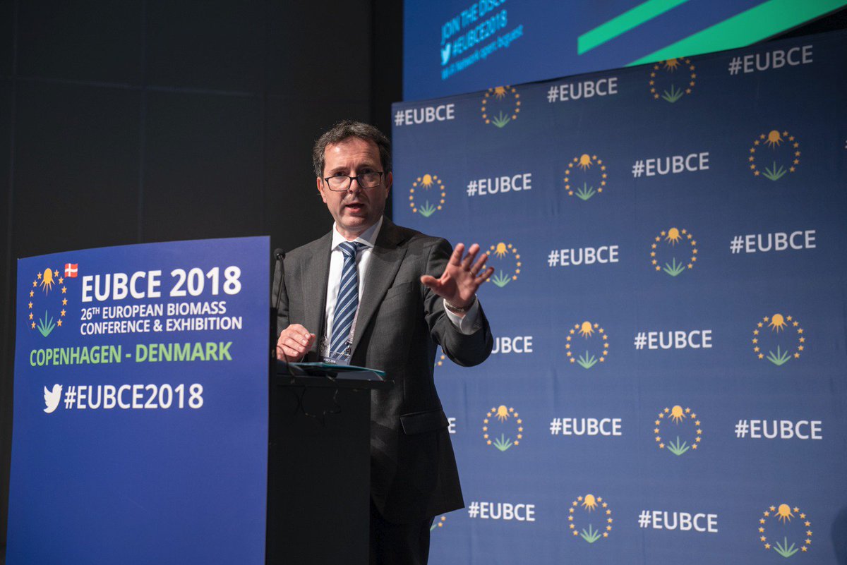 EUBCE's tweet image. "Ambitions on #bioenergy are very high, bad news: progress is not fast enough. Transport sector is not the easiest one 2decarbonize. There's a huge complementarity 4 #biofuels". P. Frankl @IEA moderating #EUBCE2018 Panel Discussion on role of #biomass 4 #climateprotection