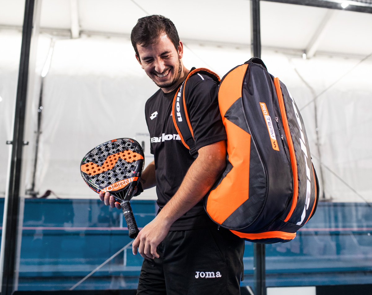 VARLIONBRAND's tweet photo. Es lunes, pero con una sonrisa todo se lleva mucho mejor. Sino, que se lo pregunten a @Jc_Belluati1 🤣
¿Quieres su pala o su paletero? Consíguelos a través de la web: https://t.co/glQMc9BYqO
#VarlionTeam #VarlionNewCollection https://t.co/2ZXDPGH3nc