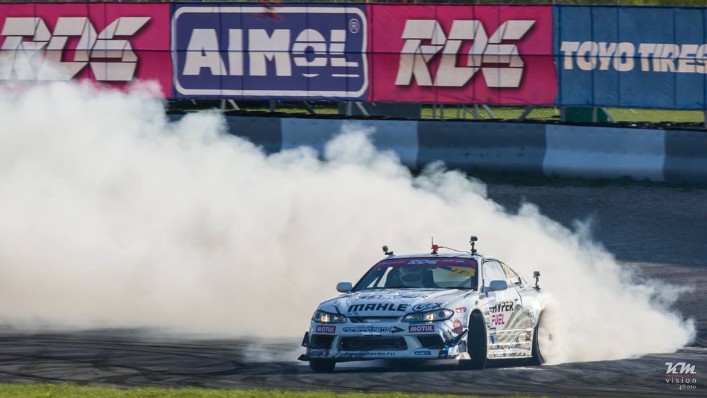 KMVisionPhoto's tweet photo. RDS GP had the first 2018 round on 5-6 May at @moscowraceway with Daigo Saito as a special guest of the weekend. See our action gallery by the link: https://t.co/ZEpTNIhNLH @vdrifte #drift #drifting #rds #rdsgp https://t.co/eDxaY2RObN