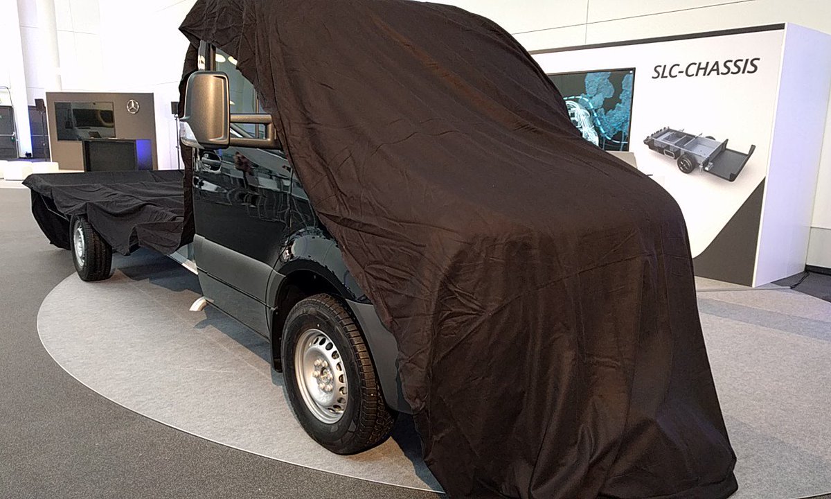 VakKriebels's tweet photo. Mercedes. Dat is het grote nieuws bij Hymer dit jaar. https://t.co/gZgQpidlq4