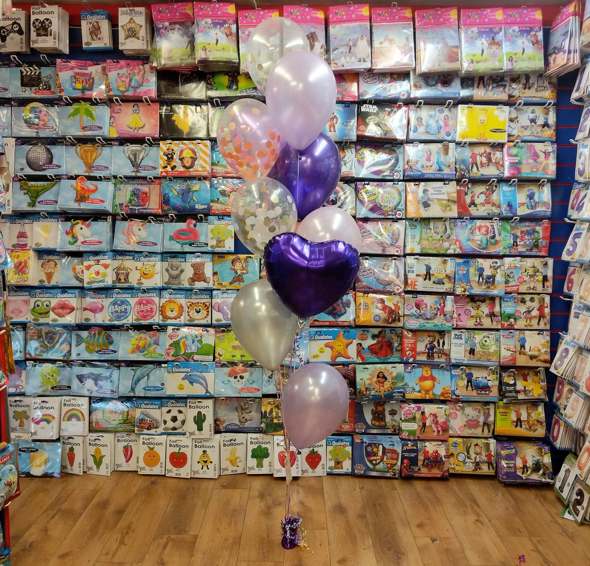 LDNBalloonShop's tweet photo. Beautiful Confetti Balloon Arrangements
 🎈 confetti filled balloons from £2.50 
Helium balloons delivery by The London Balloon Shop 🎉
Order balloons online or phone us on 0800 298 0245 https://t.co/2s2dqbDfEy