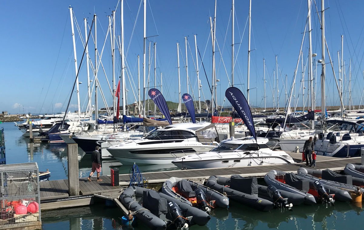 mgmboats's tweet photo. A big thank you to @howthyachtclub for letting us to showcase a selection of new boats at the weekend. We are delighted with the turnout and response. And to cap it off we had two days of sparkling sunshine #howthyachtclub #jeanneau #leader33 #aquador #SummerIsHere #lagoon450 https://t.co/AfESt4awT8
