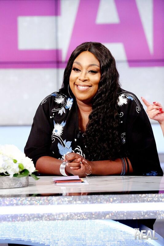 LoniLove's tweet photo. Happy Monday... I'm up getting ready for #girlchatlive #thereals4 https://t.co/gBFaMRT34k