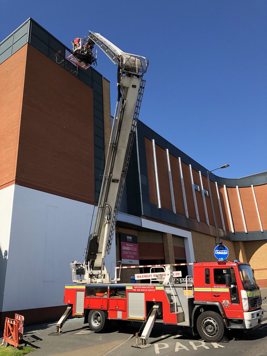 ppbuilding's tweet image. Thanks to Greater Manchester Fire Service and the crew from Bolton Central this morning to assist use with a health and safety call out @gawiganshopping to remove a unsafe piece of glass 80ft up @FireBolton @GAWiganShopping