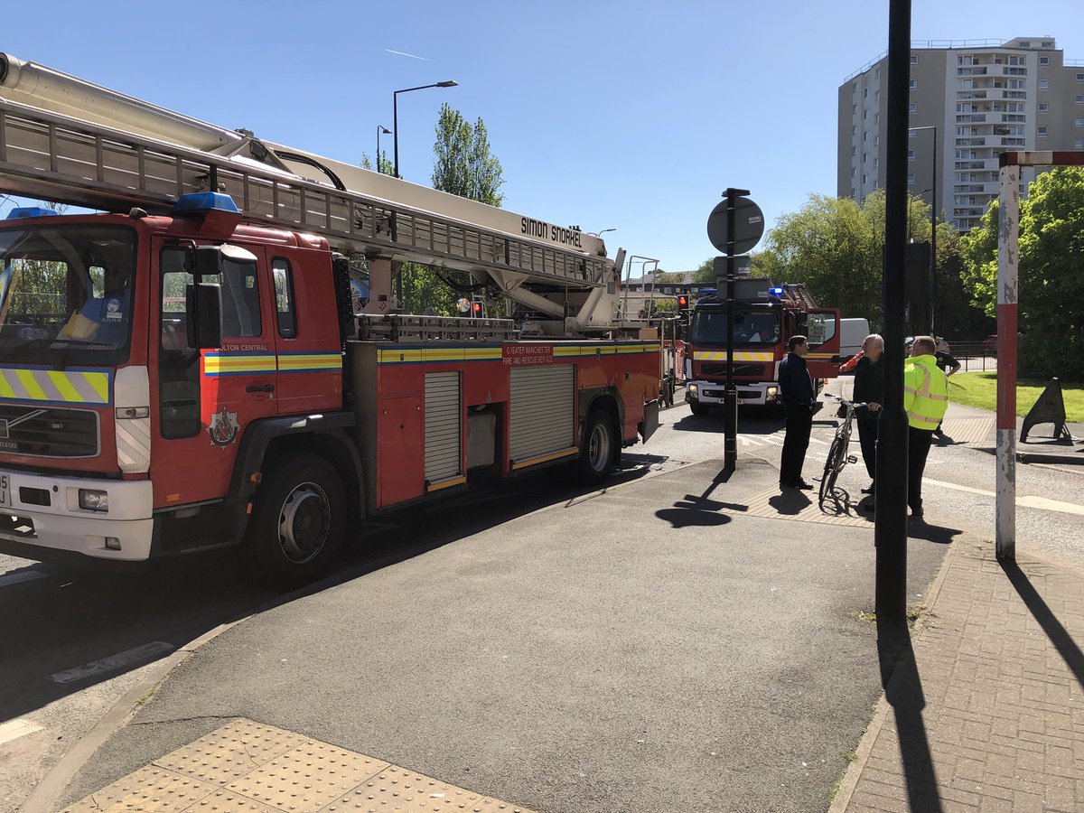 ppbuilding's tweet image. Thanks to Greater Manchester Fire Service and the crew from Bolton Central this morning to assist use with a health and safety call out @gawiganshopping to remove a unsafe piece of glass 80ft up @FireBolton @GAWiganShopping