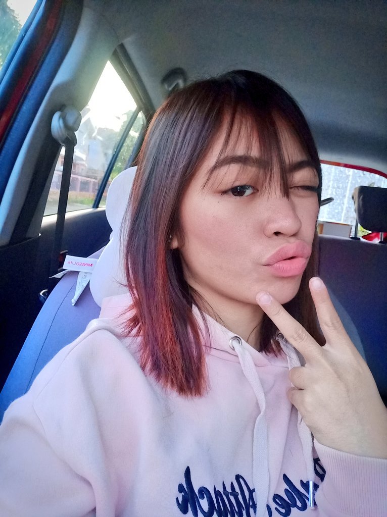 ashleeberondoo's tweet photo. rainy weather 💮💦 https://t.co/D0hZR0XESh