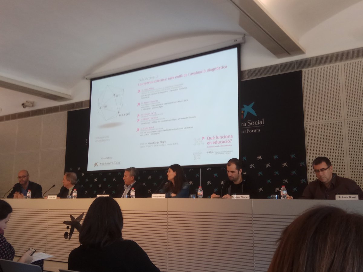 EstelMarinCos's tweet photo. "Una de les limitacions de les proves diagnòstiques és que no avaluen matèries com l'ed. física. Hem de treballar en la línia d'incorporar l'avaluació d'aquestes matèries", Xavier Chavarria #ProvesExternes #EduEvidències https://t.co/UoZEDCbw0T