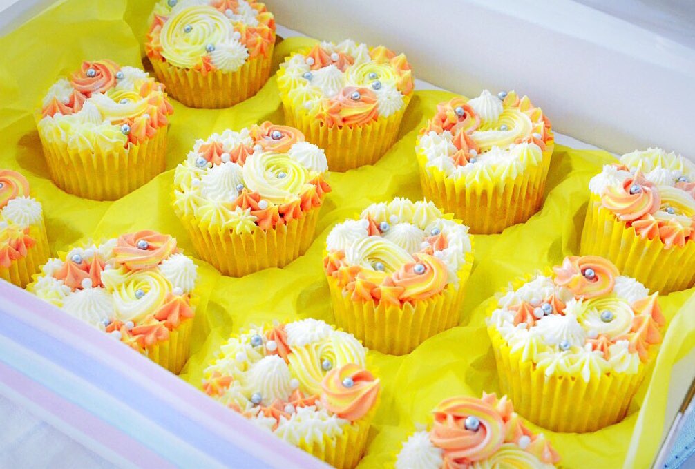 ashdesigns14's tweet photo. Springy cupcakes😀 #cupcakegift #creative #artistic #art #bakery #homemade #halal #cakes #tastytreats #flowers #springtime #homebake #vegetarian #freshlybaked #sweet #manchester #uk #foodies #food #yummy #sweettreats #lemoncake https://t.co/O7xgWVDrJZ