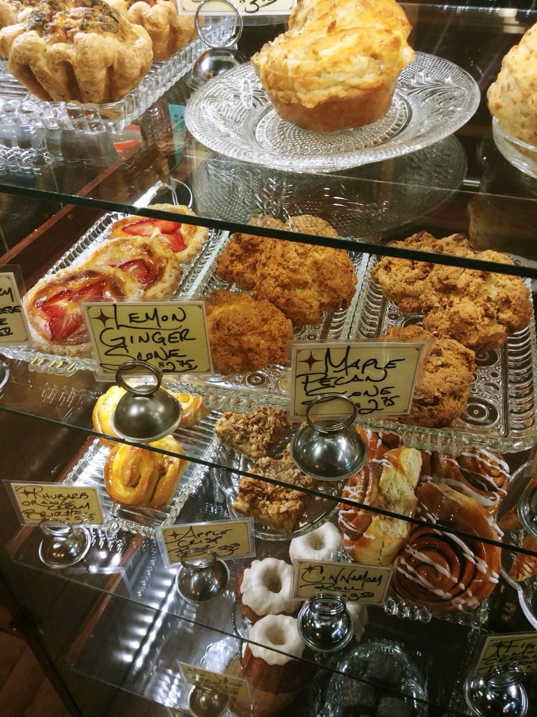 Oh yesss! It looks like it’s going to be a delicious Monday! Come on down for a yummy treat!
.
.
.
#mondaydeliciousness #highpointpastries #wearepastrypeople #cafe #coffee #pastry #philadelphia