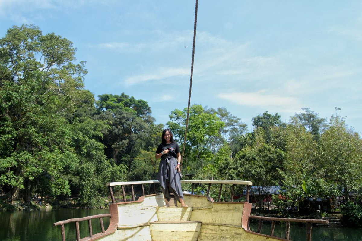 Misalnya saja disuguhkan berbagai spot kekinian yang biasa digunakan untuk swa-foto. #GenpiGoesToMajalengka