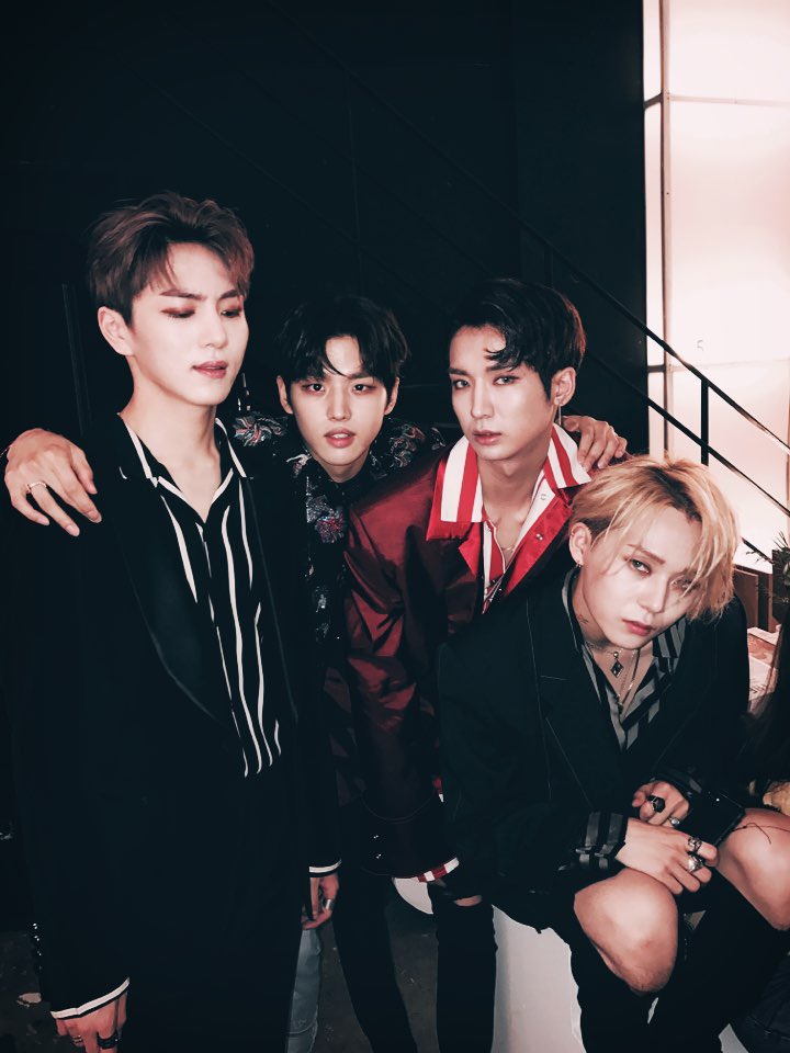ooyamaneko14's tweet photo. 化け猫イドンちゃん🐱
#PENTAGON #Edown #イドン https://t.co/kItr4EyI2H