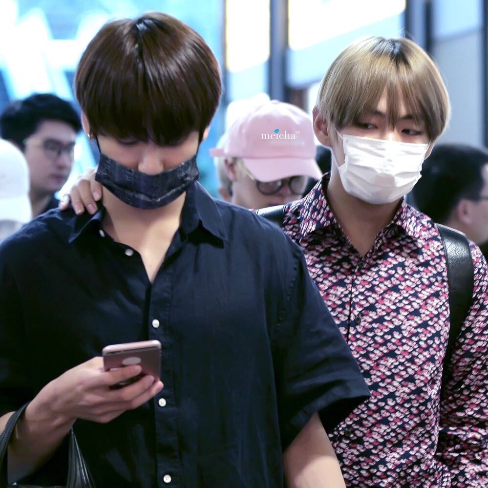 Taehyung being the creepy boyfriend who loves to sneakily check out his man!  #taekookNowAndThen  #vkook  #kookv #taekook 