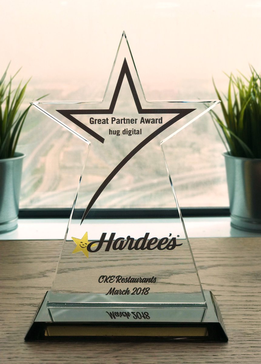 hugdigital's tweet photo. Since the dawn of time @hardeesarabia and #hugdigital have been working together, side by side.
Serving 🍔 and advertising for it.
Thank you for this award. We really appreciate it.
Here's to many more years.
#hugFamily #Hardees #advertising #digitalagency https://t.co/CkE0HQsX0Y