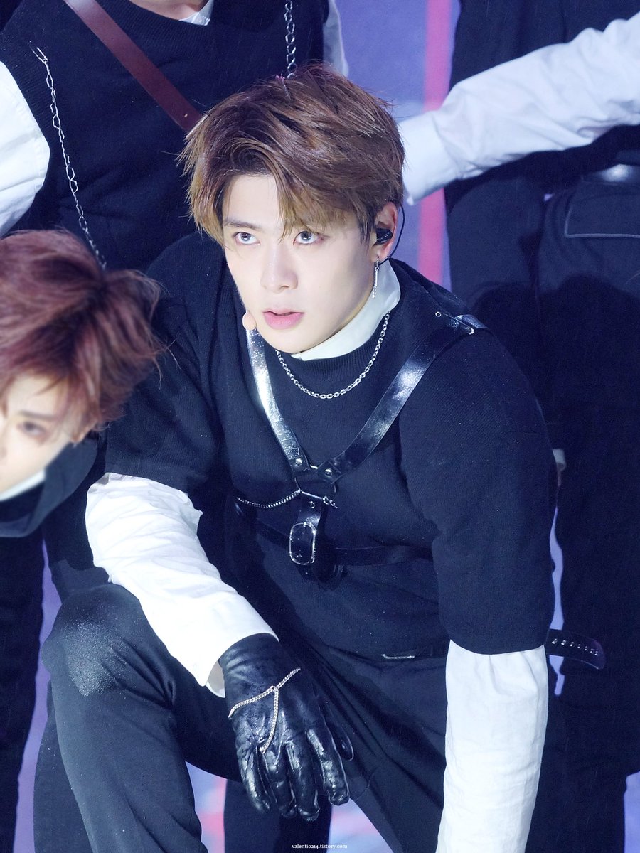 valenti_0214's tweet photo. 180512 Dream Concert 블온블 엔딩 #재현 #JAEHYUN 눈빛 최고👍
https://t.co/zlojVJfPsM
https://t.co/Vl7621cfo9 https://t.co/JwA5Ki9nZG