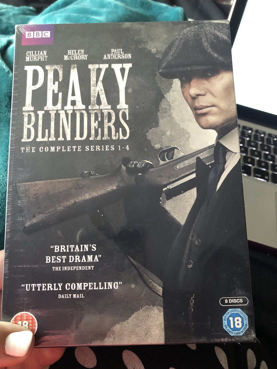 Jules670's tweet photo. Watching #PeakyBlinders again because...well why the hell not. https://t.co/BAW8IMLiZu