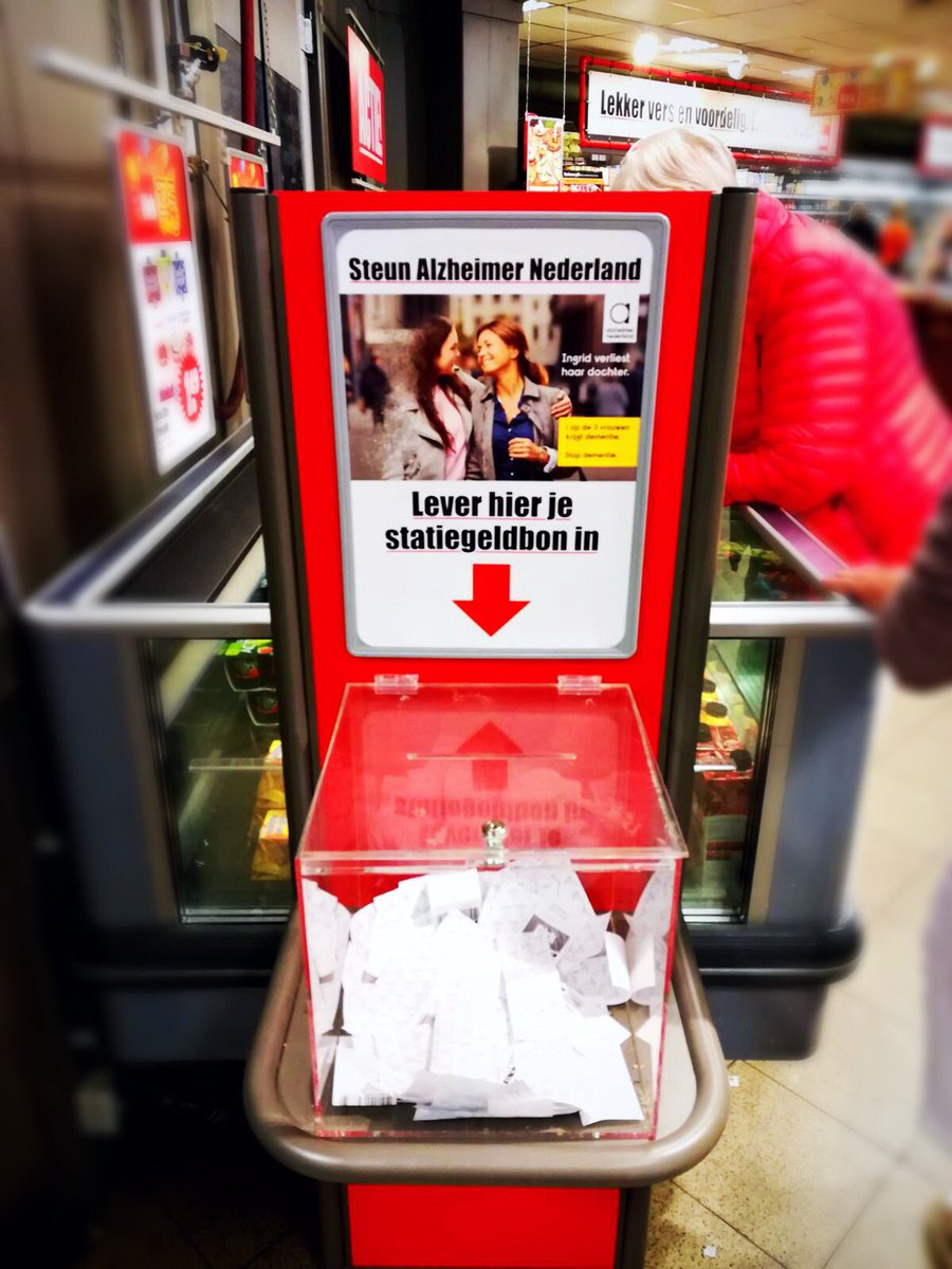 EllesBlom's tweet photo. Onwijs mooi initiatief van @dirkvandenbroek, de #Dirk supermarkt in Delden om op deze manier samen met Alzheimer Nederland ( @alzheimernl ) de strijd tegen #Dementie aan te gaan. #trotseburger #strijdentegendementie #alzheimer https://t.co/TRxGGXz9Vj
