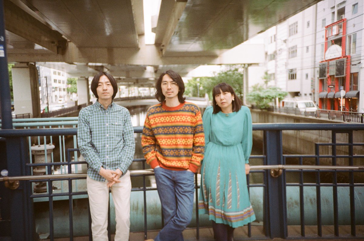 Lamp 染谷大陽 Sur Twitter Lamp 8thアルバム 彼女の時計 いよいよ明日リリースです 全初回プレスcdに Lampアジアツアー A Distant Shore 18 特典引換券 が封入されています 特典の詳細 内容は明日発表いたします アルバム 末永く聴いてもらえたら