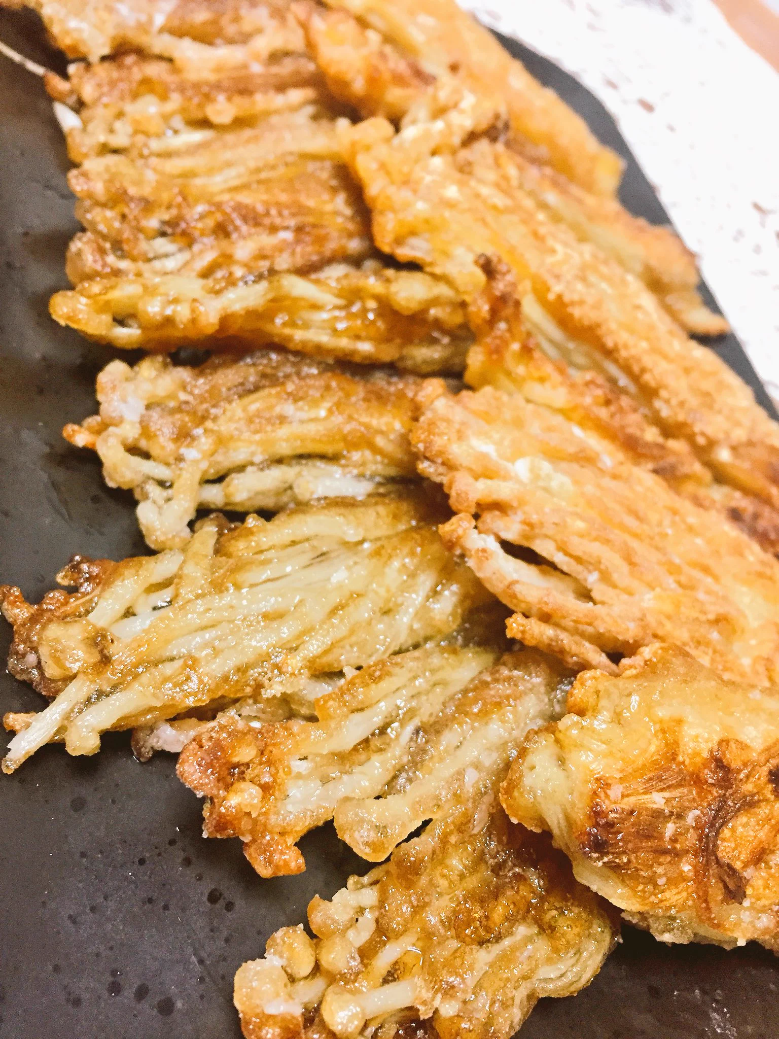 節約食材で美味しさ爆発！！　手軽に作れる病みつき「えのき」メニューがコレ！！