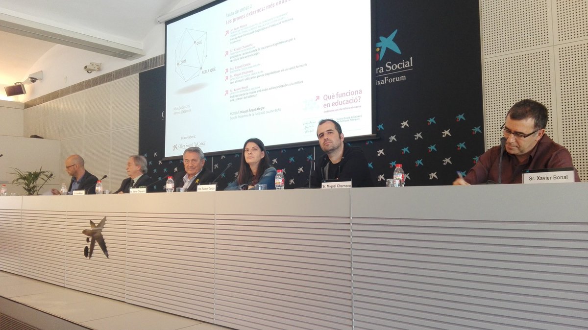 Ivalua_Cat's tweet photo. Tanquem la taula de debat "Les proves externes: més enllà de l'avaluació diagnòstica". Seguim amb el diàleg amb la Janet Looney. #EduEvidències #ProvesExternes https://t.co/sCANiyNNUa