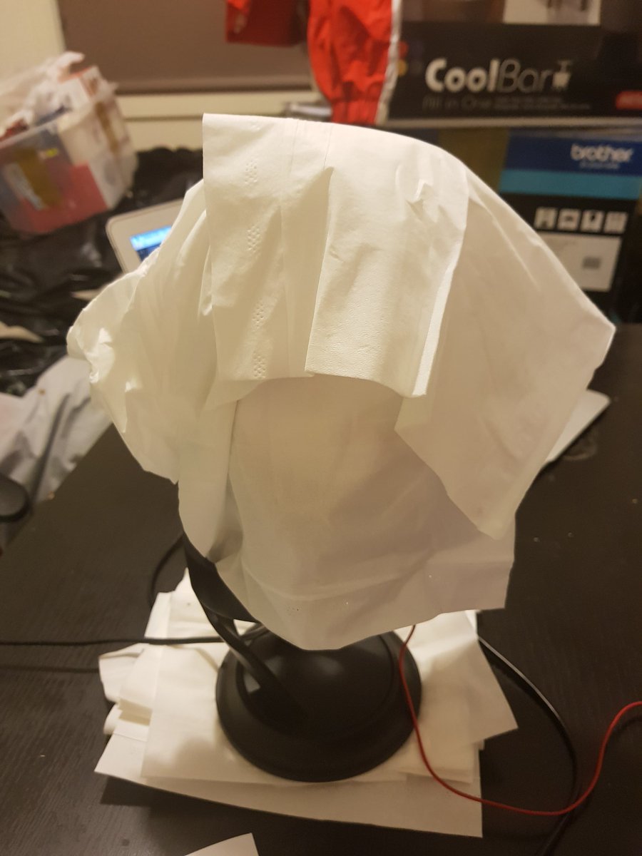 theswansblog's tweet image. #popfilter on a budget #swanscast 🤣🤣🤣