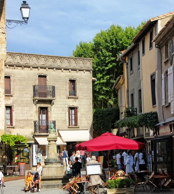 lifefrance's tweet photo. What to see and do in captivating Carcassonne, from the restaurants with the best views to the perfect picnic spot! https://t.co/QfpRi7GNbo #carcassonne https://t.co/Ey7PGP01Qi