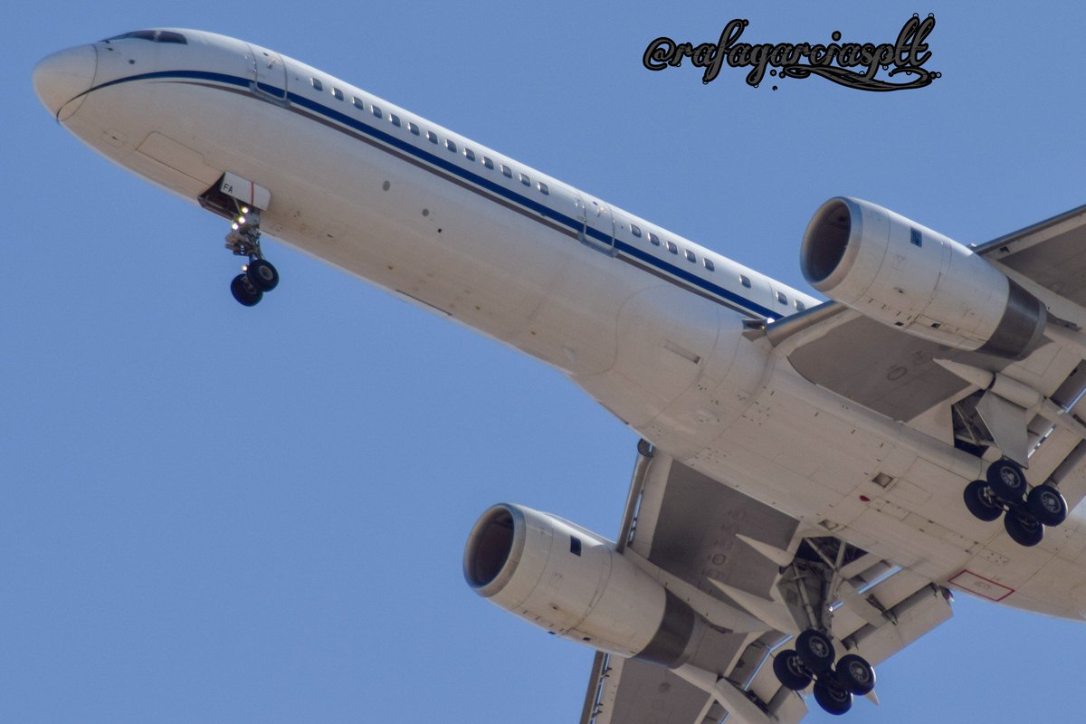 RafaGarcia_sptt's tweet image. Boeing 757 de @GainJet (SX-RFA) que nos visitaba hoy en @SevillaVuela.

#B757 #svq #gainjet #SXRFA #Sevillavuela