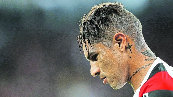 Gestionpe's tweet photo. [#LoÚltimo] Paolo Guerrero se queda fuera de #Rusia2018 luego de decisión del TAS https://t.co/YgftGyTcBv https://t.co/YofnMrnlKQ