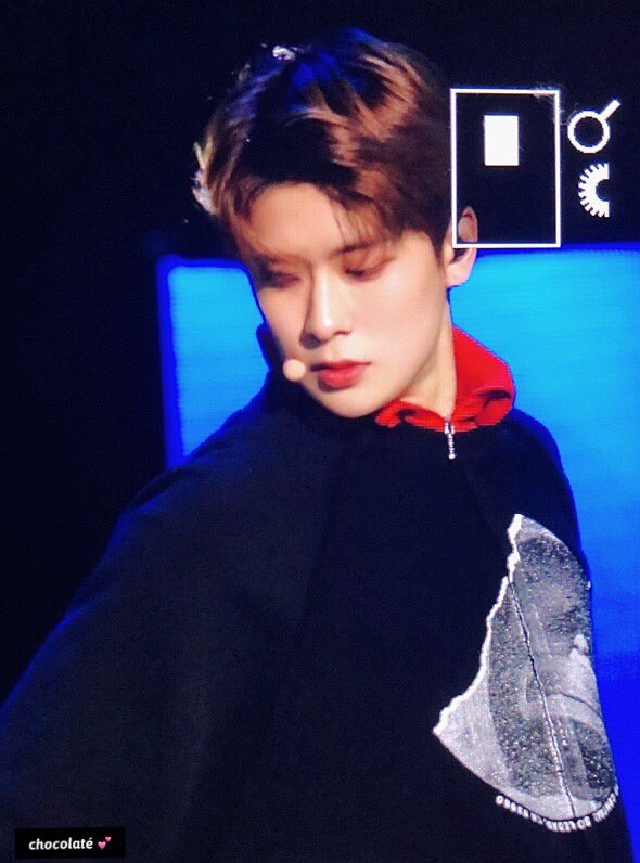 chocolate970214's tweet photo. 180514 모스크바 위촉식 #재현 #jaehyun #nct127 https://t.co/EPJC0MICGY