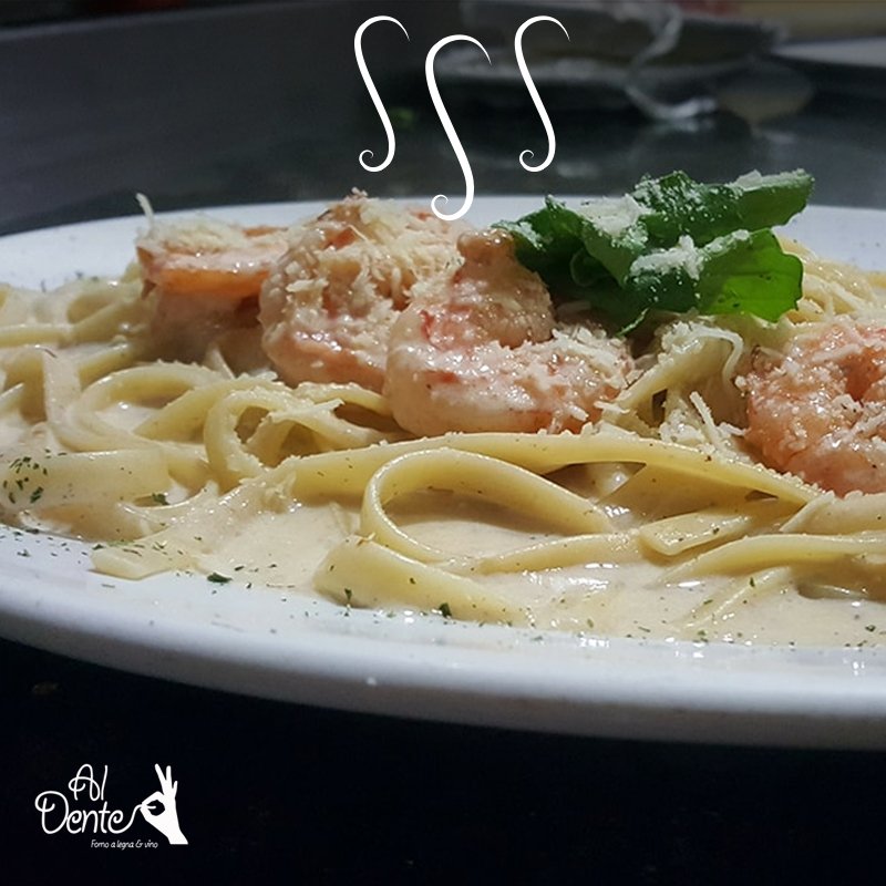 AlDente_GDL's tweet photo. Fettuccine Alfredo (extra camarones), champiñones, jamón serrano y crema https://t.co/zAkxdGRt8W