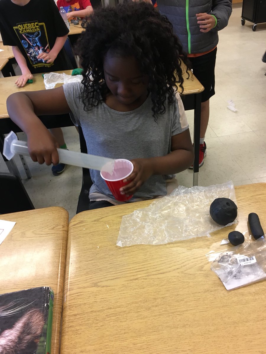 Mrs. Pfaff tweet media